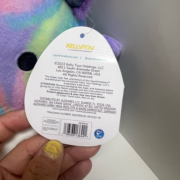 Delphine the axolotl 7.5in squishmallows - Picture 2 of 3